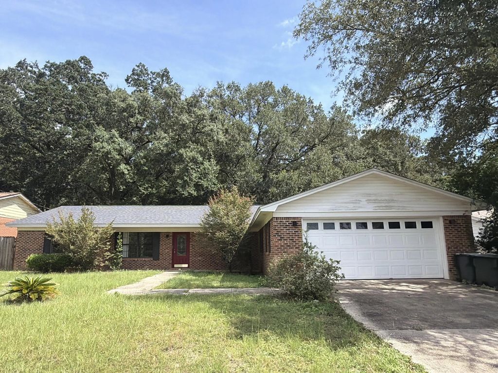 5748 Princeton Drive, Pensacola