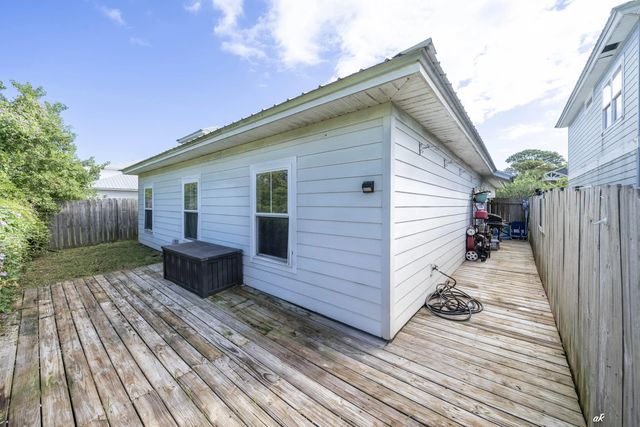Photo of Listing #1012260