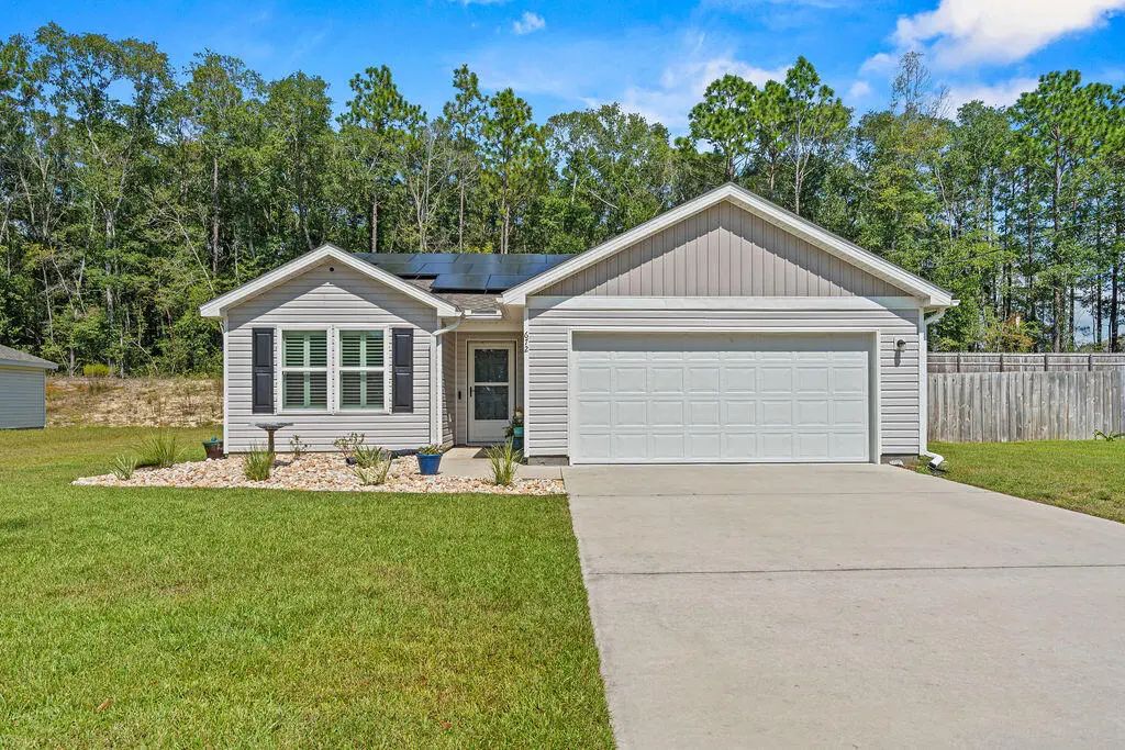 672 Squirrel Road, DeFuniak Springs