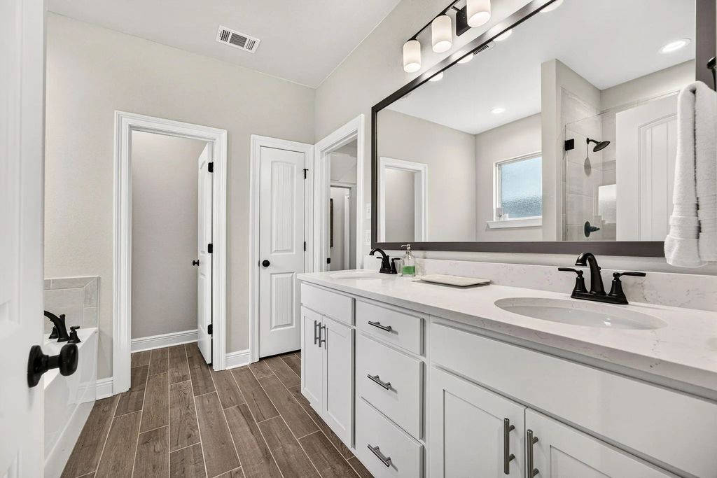 18 of 50 - 381 Constellation Avenue, Freeport, FL