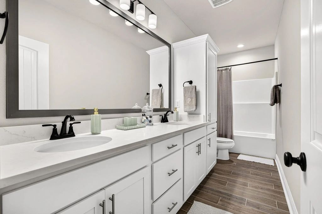 21 of 50 - 381 Constellation Avenue, Freeport, FL