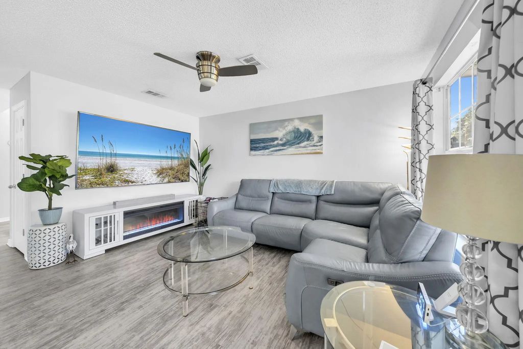 3 of 22 - 219 Twin Lakes Lane, Destin, FL