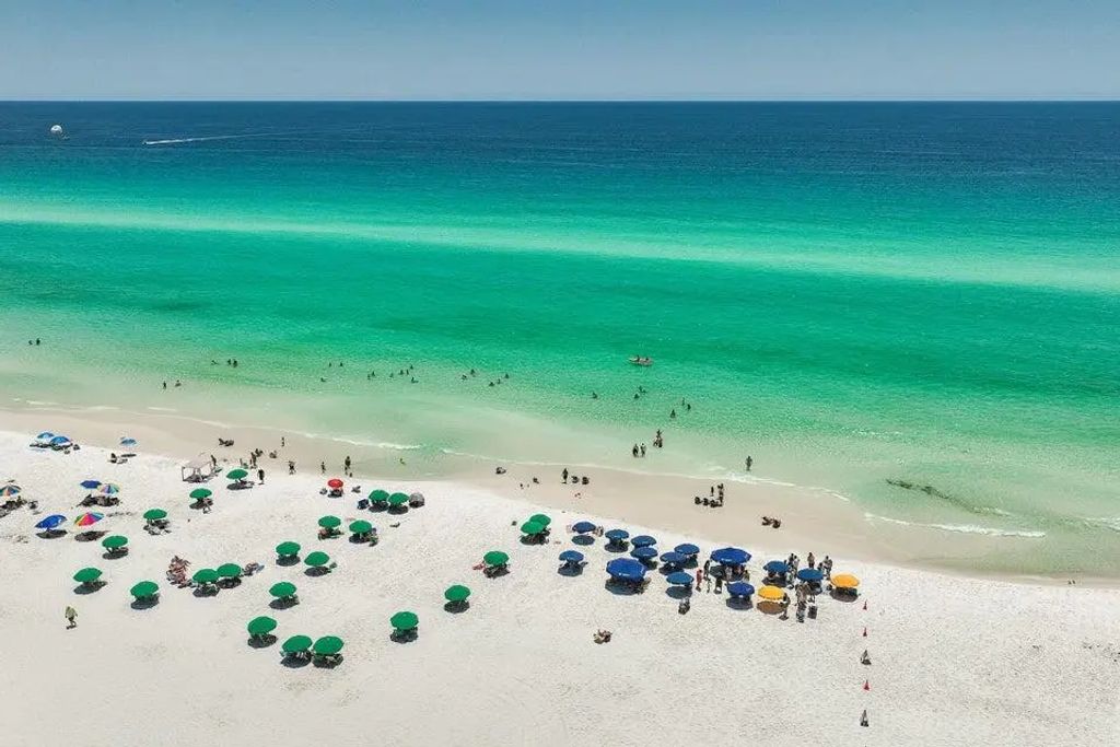 9 of 22 - 219 Twin Lakes Lane, Destin, FL