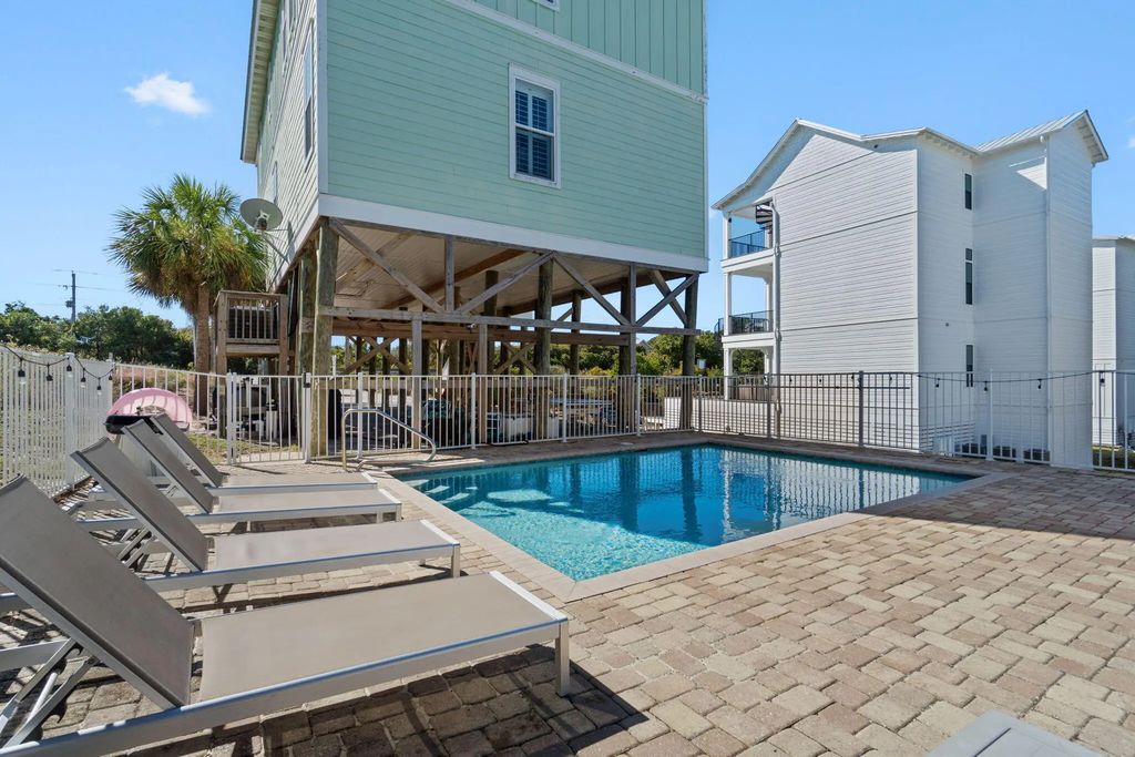 4 of 10 - 6192 W County Hwy 30a, Santa Rosa Beach, FL