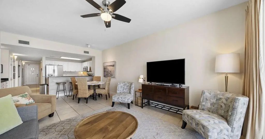 21 of 39 - 15817 Front Beach Road 1606, Panama City Beach, FL