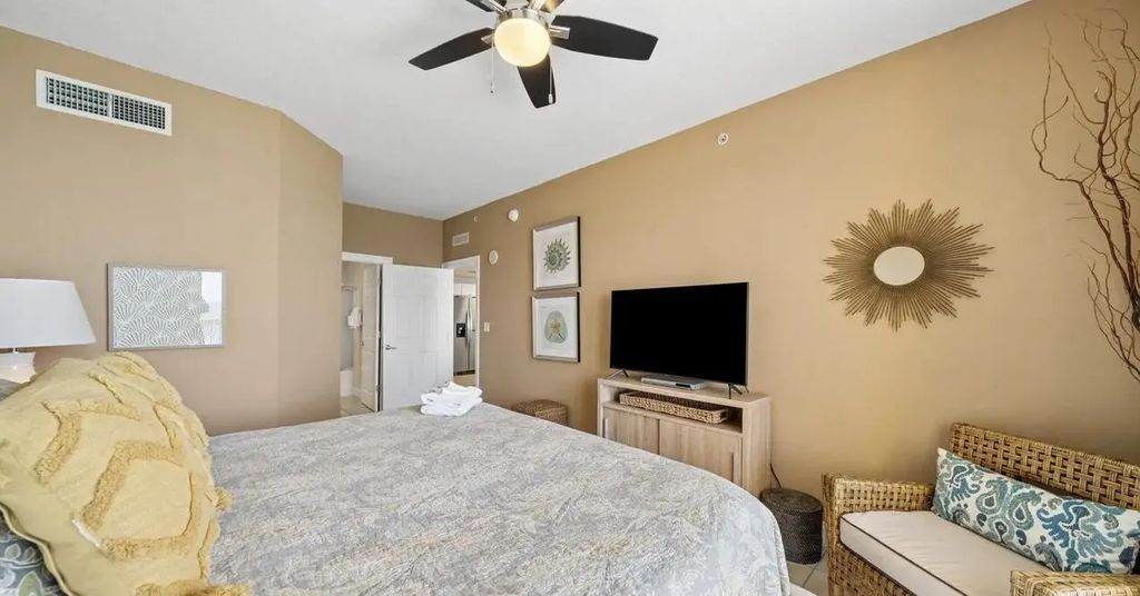 23 of 39 - 15817 Front Beach Road 1606, Panama City Beach, FL