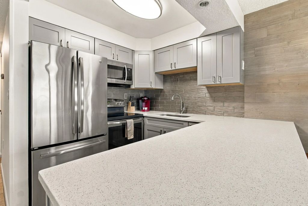 8 of 36 - 500 Gulf Shore Drive Unit 306a, Destin, FL