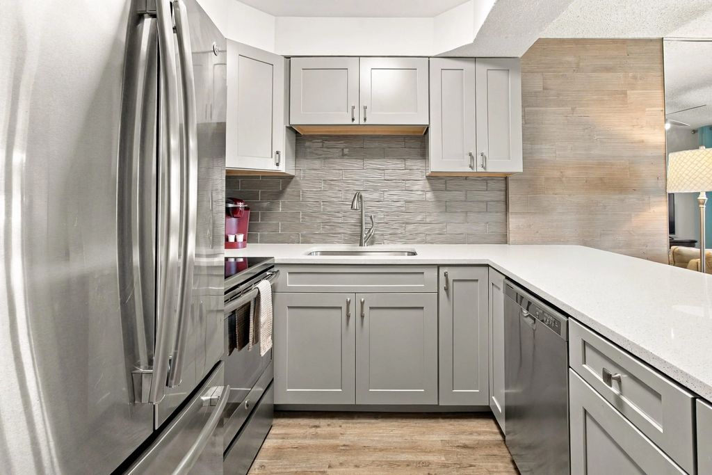 9 of 36 - 500 Gulf Shore Drive Unit 306a, Destin, FL
