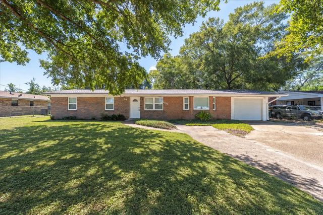 Photo of Listing #1013075