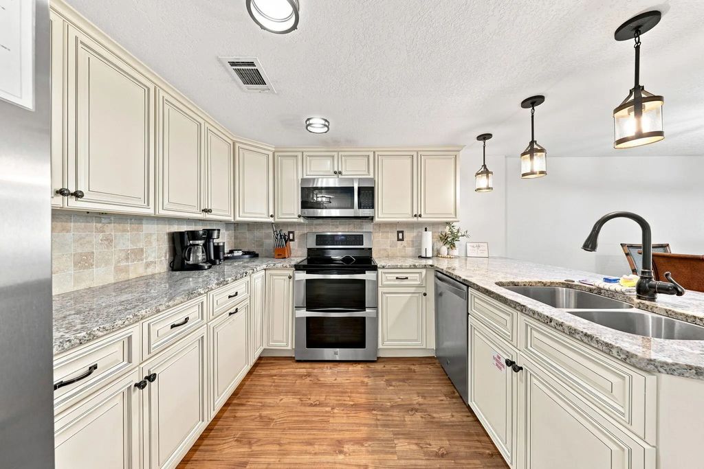 6 of 67 - 8727 Thomas Drive Unit A2, Panama City Beach, FL