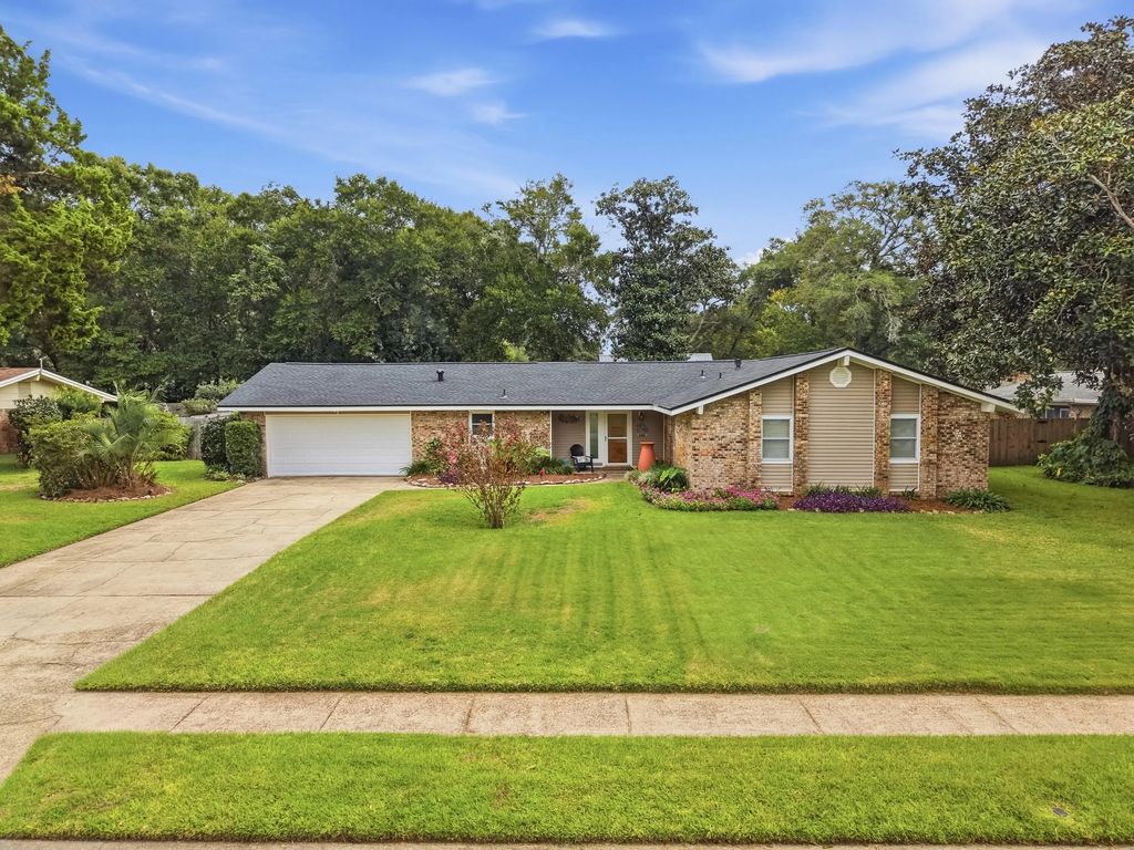 505 Sioux Circle, Fort Walton Beach