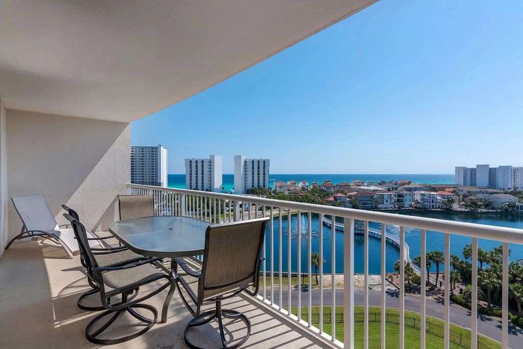 970 Highway 98 804, Destin