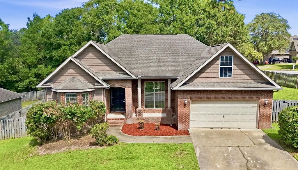639 Red Fern Road, Crestview