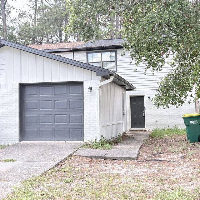 Photo of Listing #1012691