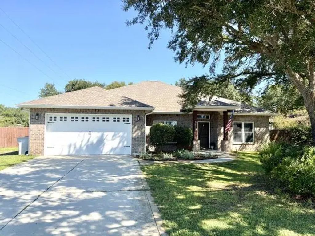 8110 Fourth Street, Navarre