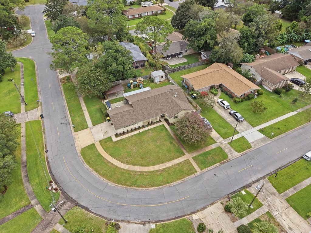 381 Nw Marie Circle, Fort Walton Beach