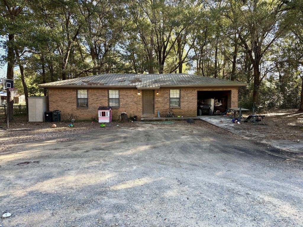 32 Josephine Street, DeFuniak Springs