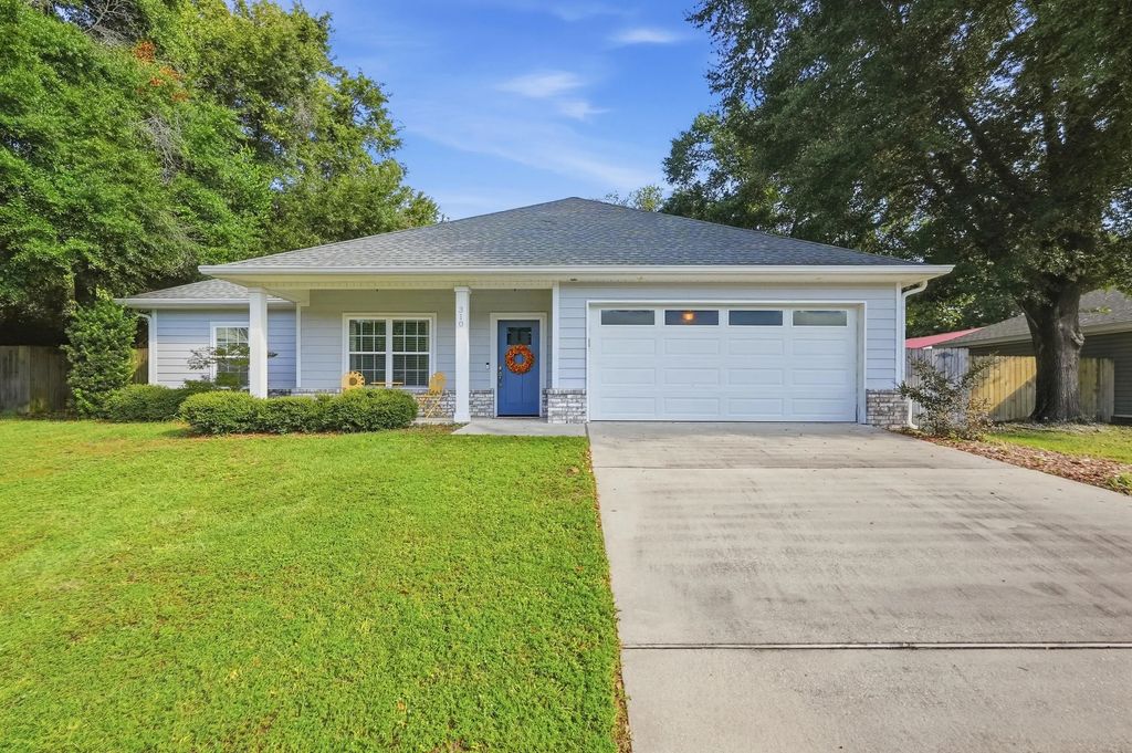 310 Brannon Court, Crestview