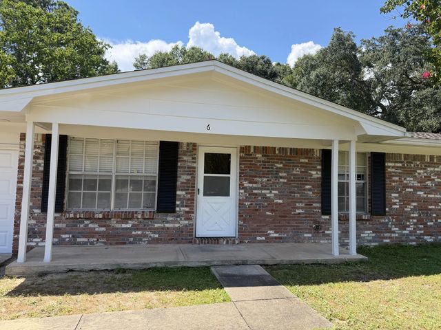 6 Nw Deal Avenue, Fort Walton Beach