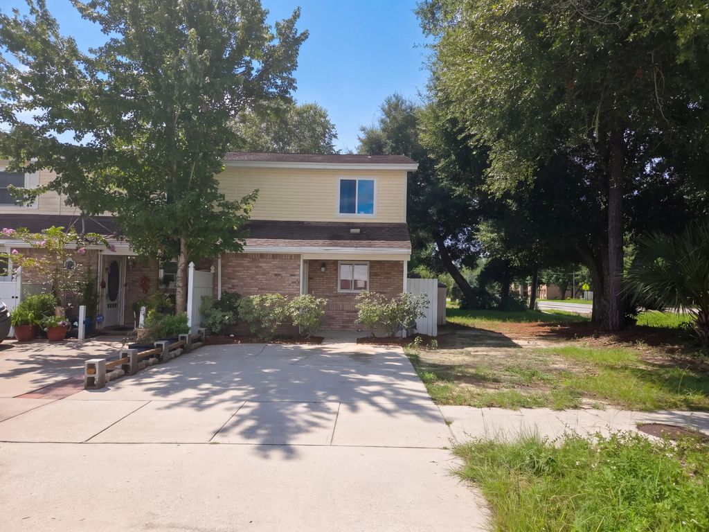 2 Nw Cinderella Lane A, Fort Walton Beach