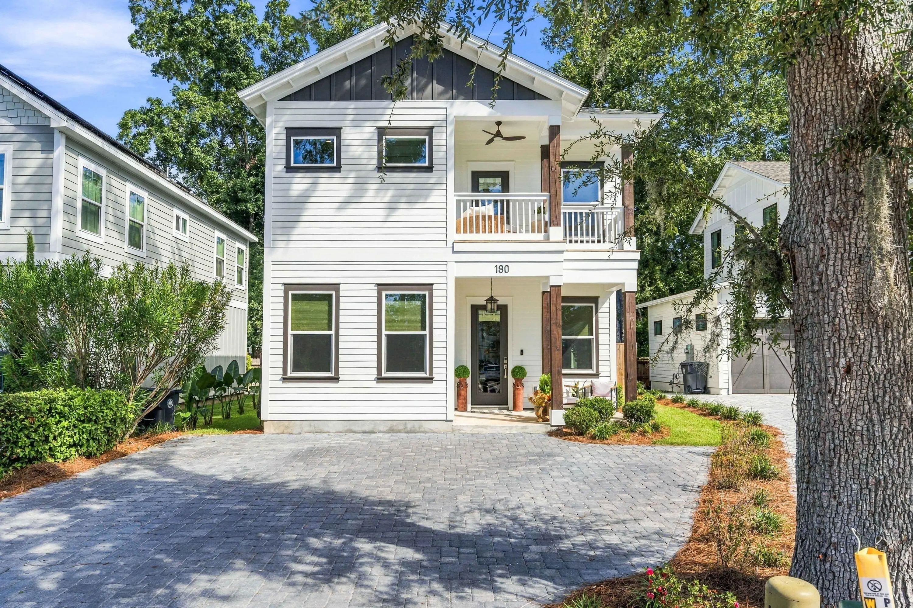 Photo of Listing #1013053