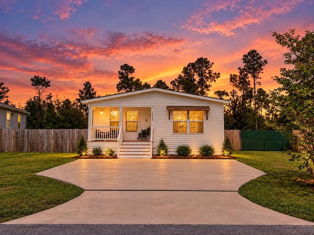 7403 Sweetbriar Road, Panama City