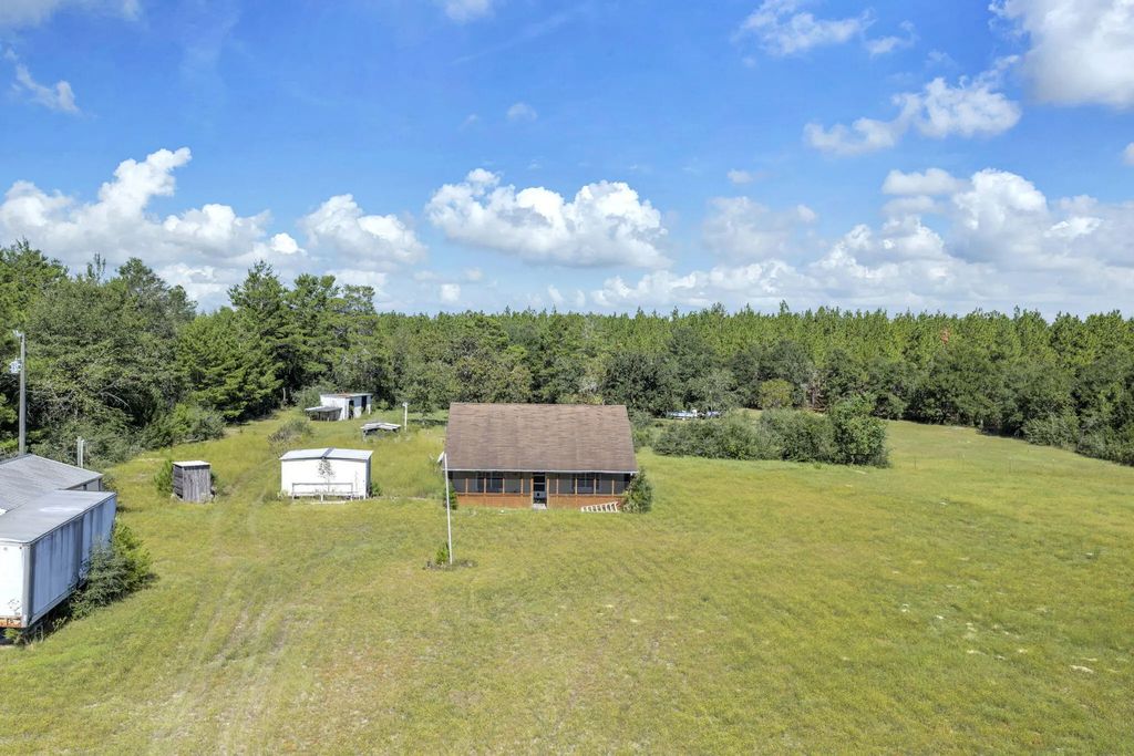6049 Co Hwy 1087, DeFuniak Springs
