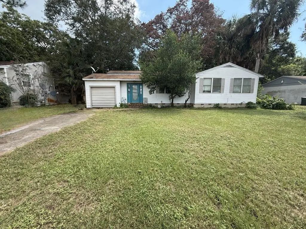 215 Ne Highway Avenue, Fort Walton Beach