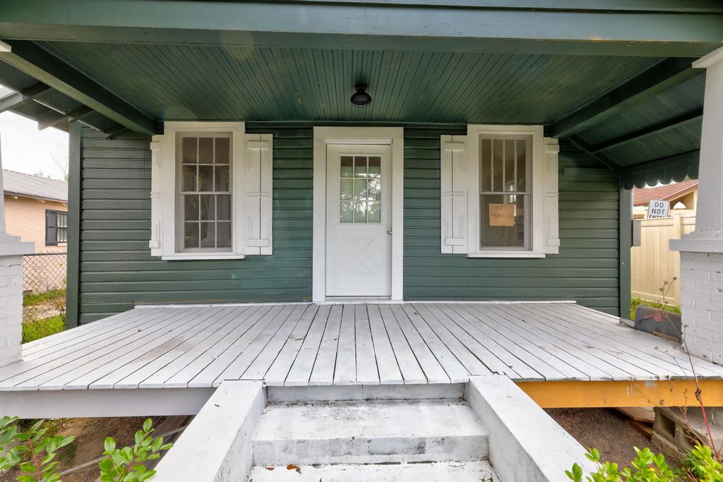 4267 St. Andrews Street, Marianna