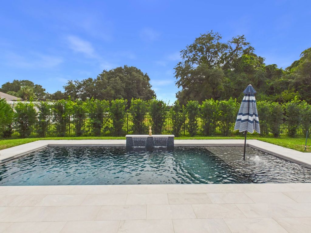 6996 Turnberry Circle, Navarre