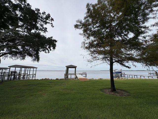 Photo of Listing #1013658