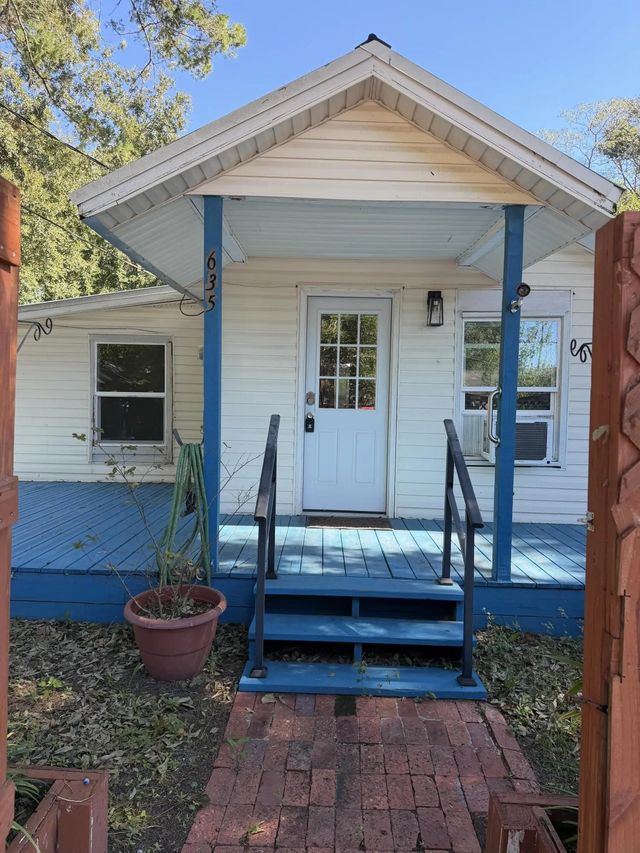 Photo of Listing #1013928