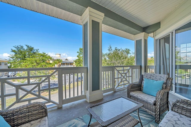 Crystal Cove Condos in Sandestin FL: Lake Front Condominiums