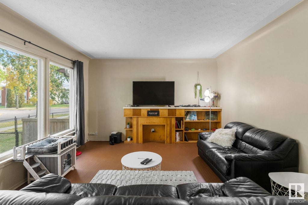 12010 102 Street Nw, Edmonton Property Listing MLS® E4409404