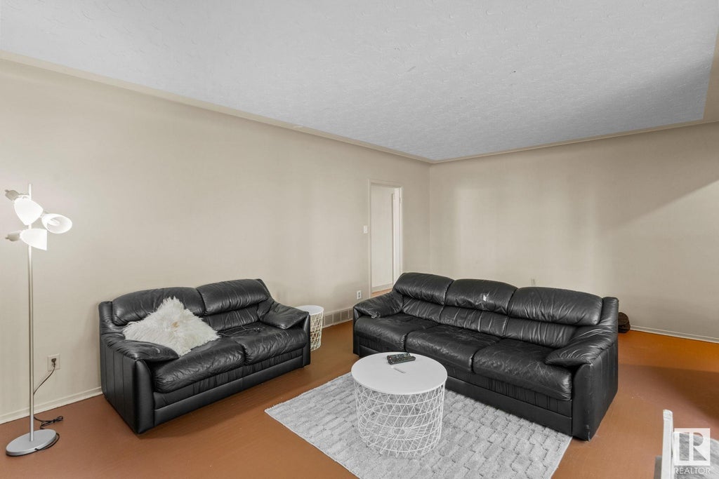 12010 102 Street Nw, Edmonton Property Listing MLS® E4409404