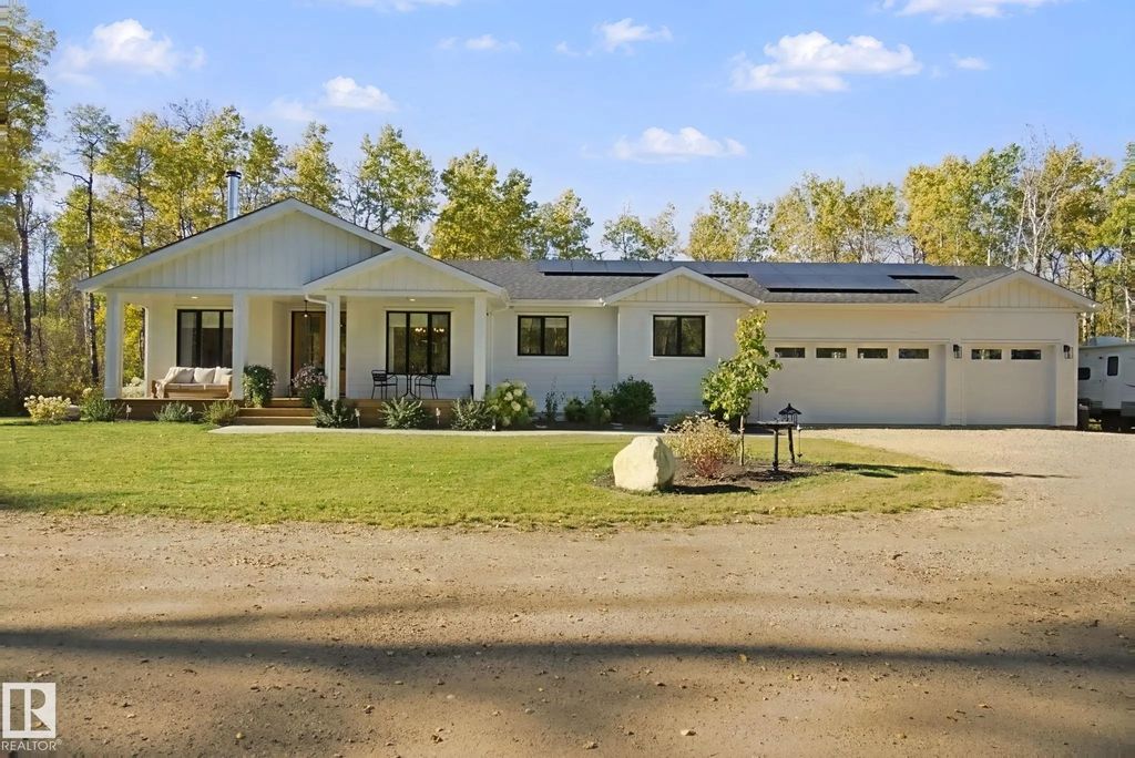 30 52467 Range Road 214, Rural Strathcona County