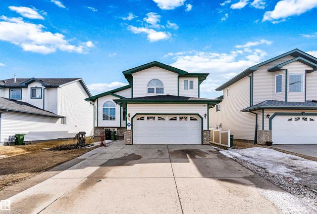 2915 151a Avenue Nw, Edmonton