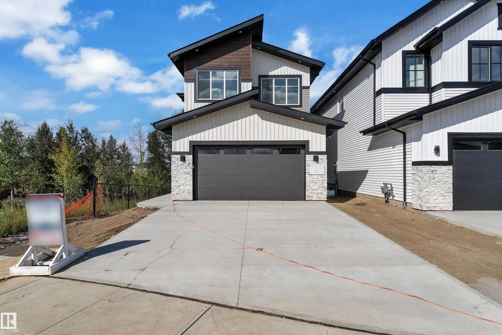 3136 7 Avenue, Edmonton