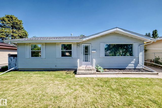 3 Grantham Place, St. Albert