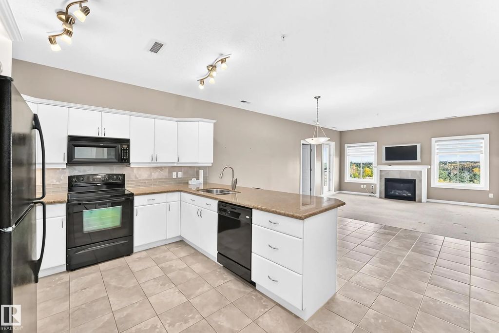 436 160 Magrath Road, Edmonton