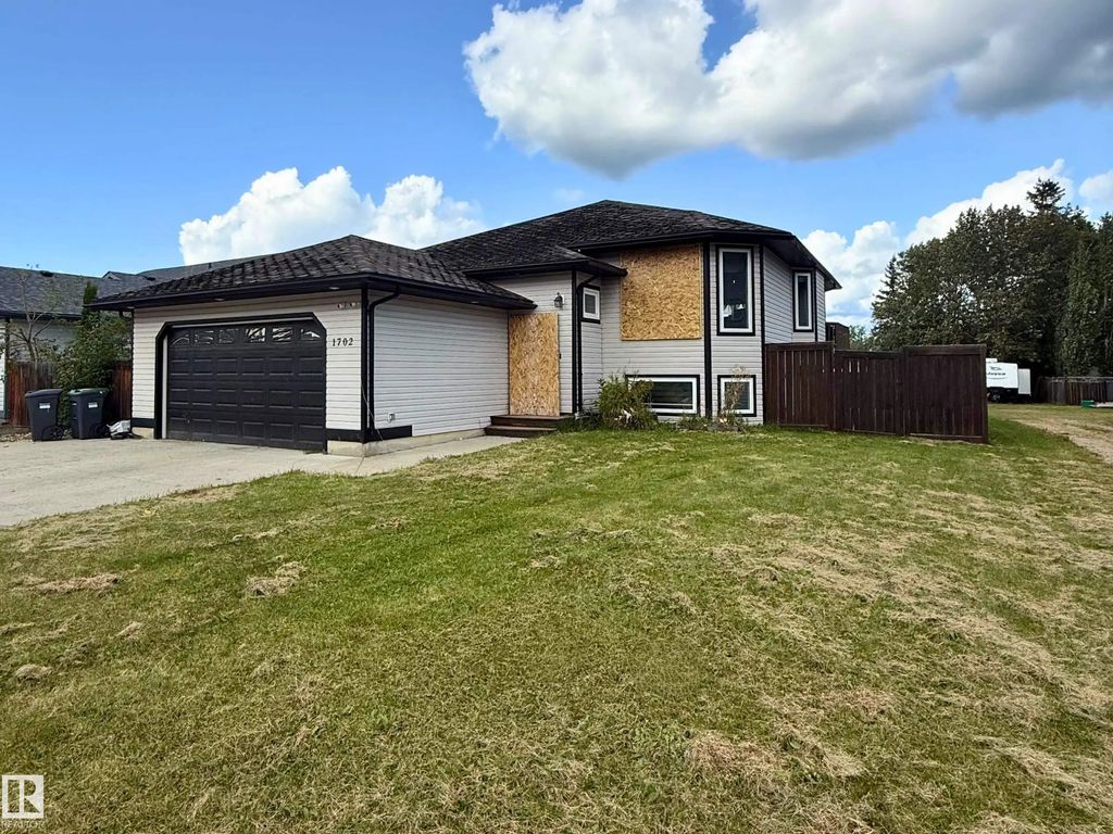 1702 7 Avenue, Cold Lake