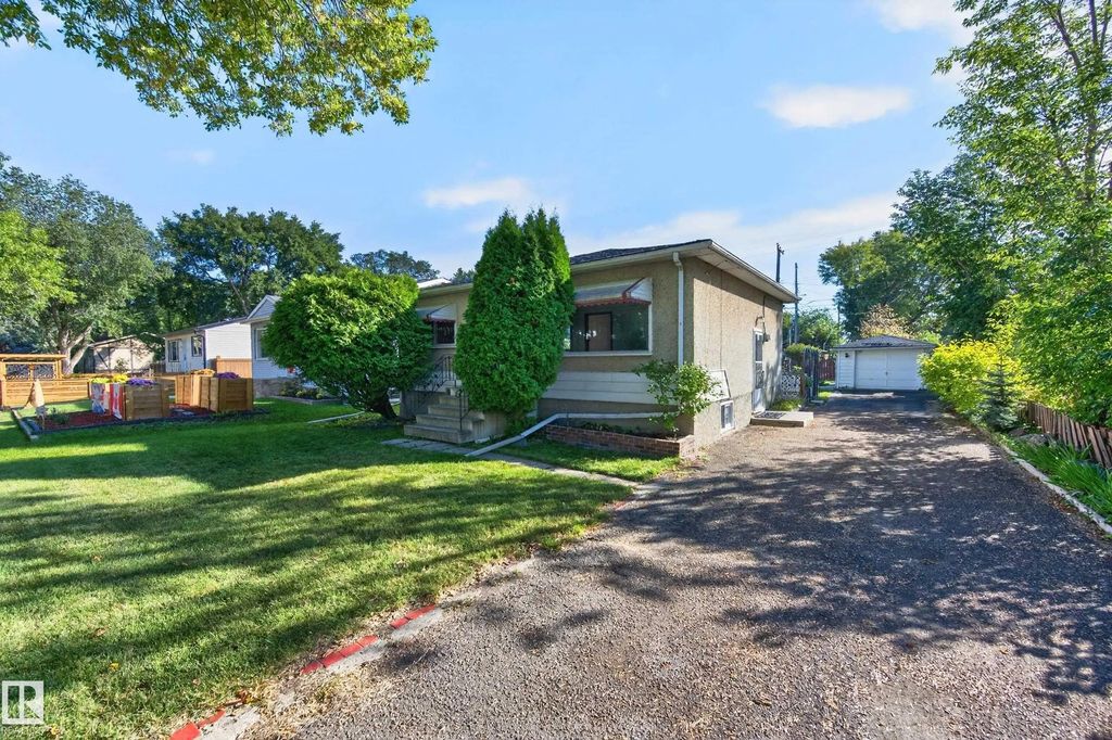 11109 38 Street, Edmonton
