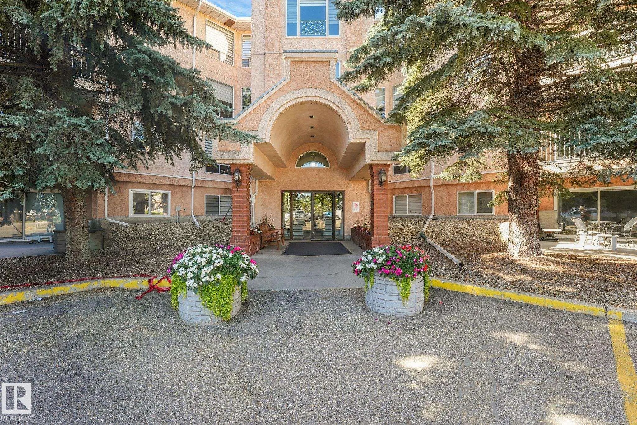 Edmonton Real Estate: Condo / Townhouse Property for Sale in Keheewin