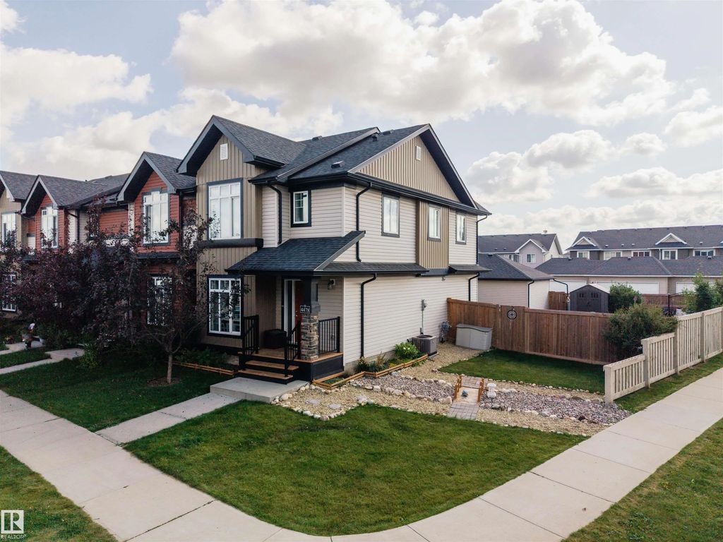 4478 Annett Common, Edmonton