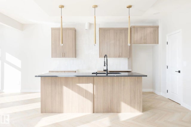 4140 208 Street Nw, Edmonton