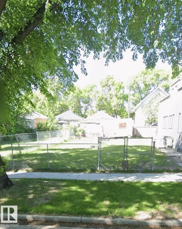 10848 92 Street Nw, Edmonton