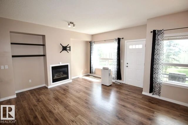 38 3010 33 Avenue Nw, Edmonton