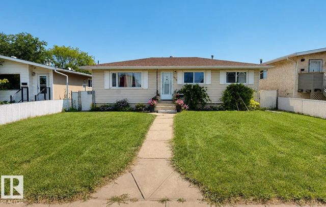 10661 152 Street Nw, Edmonton
