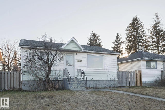 16025 100a Avenue Nw, Edmonton