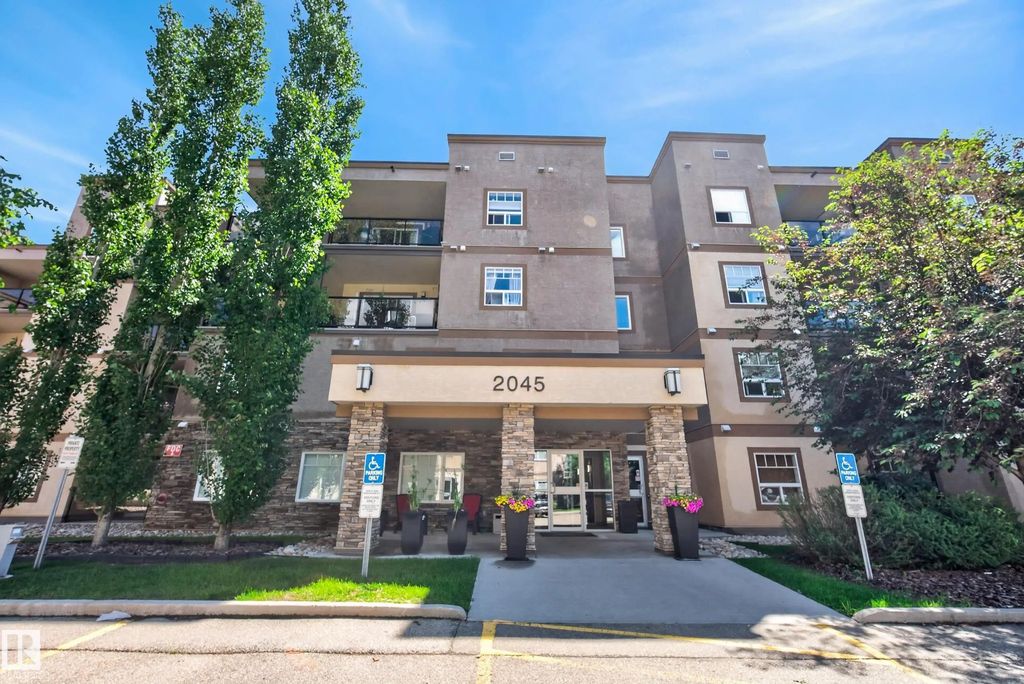 215 2045 Grantham Court, Edmonton
